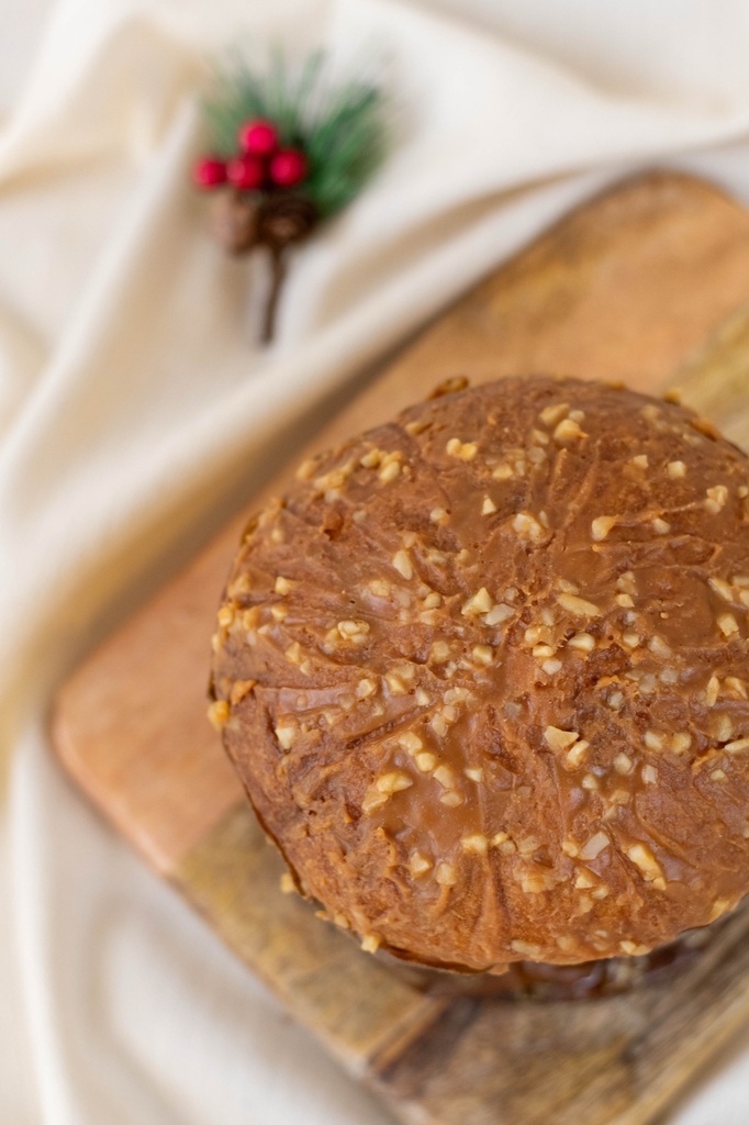 Panettone de caramelo y almendras